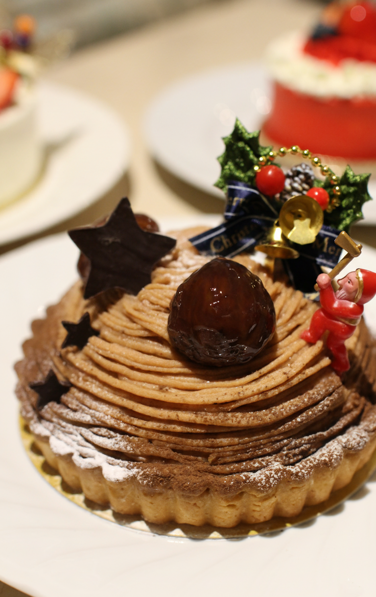 モンブランツリー。栗とモンブランクリームでツリー型に仕上げたXmasケーキ